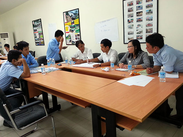 Kỹ năng bán hàng & chăm sóc Khách Hàng chuyên nghiệp - ISUZU (25 & 26.09.2014)